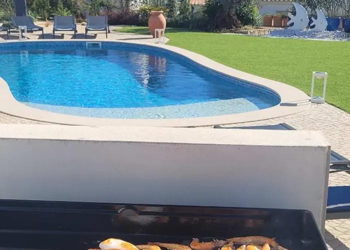 Charming With Pool & Scenic Garden Carvoeiro